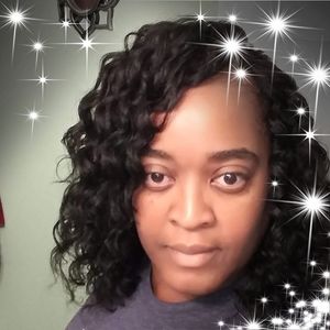 Meet your Posher, Gloria